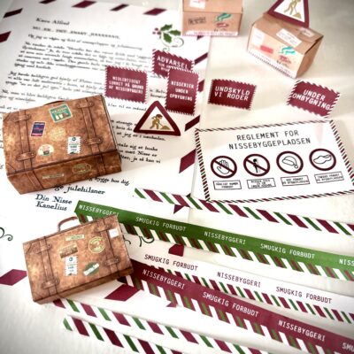 Bundle med Nissens byggeplads og nissekufferter – print selv rekvisitter til nissedør, nissedrilleri og julemagi.