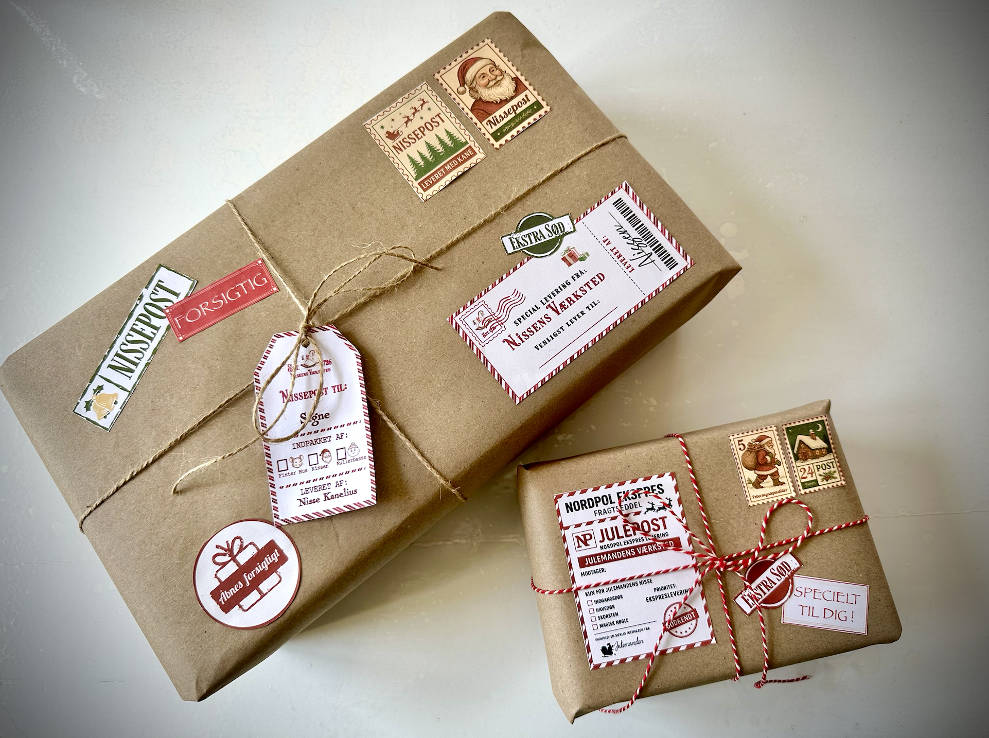 Print selv pakkemærkater fra Nordpolen med klistermærker til julegaver og nissedrilleri.